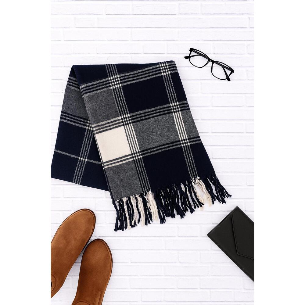 NEW LETO COLLECTION oversized flannel tassel scarf in navy cream